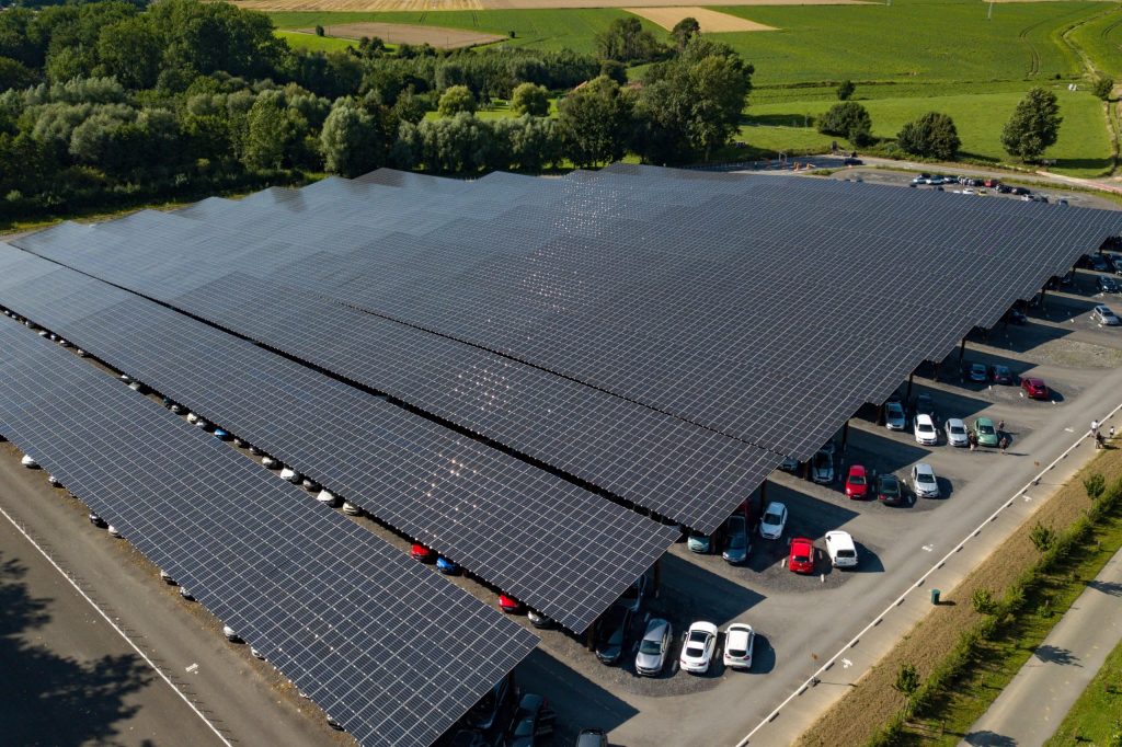 découvrez comment maximiser la rentabilité de vos installations solaires grâce à des conseils d'experts et des solutions innovantes. apprenez à optimiser votre retour sur investissement et à profiter des avantages économiques de l'énergie solaire.
